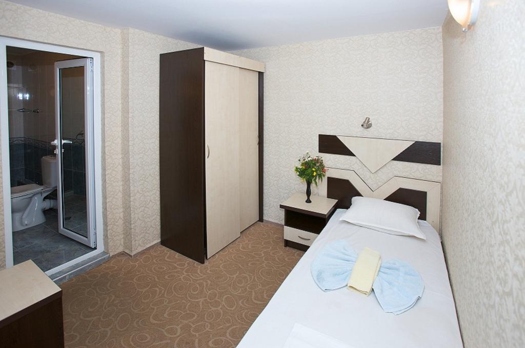 Elvira Hotel Ravda Oda fotoğraf